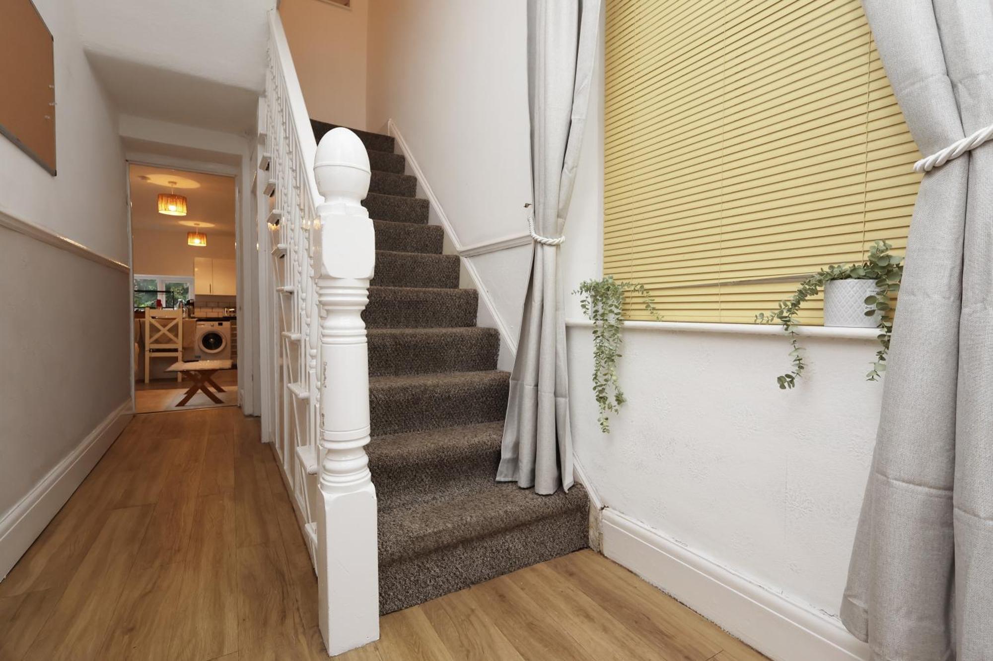 Cardiff City Guesthouse, Central Rooms, Fast Wi-Fi, On-Street Parking Ngoại thất bức ảnh